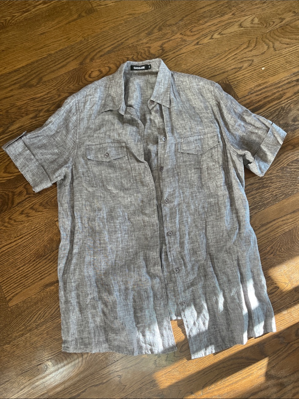 Women Cassani 44  Gray Short-Sleeve Button-Up Shirt